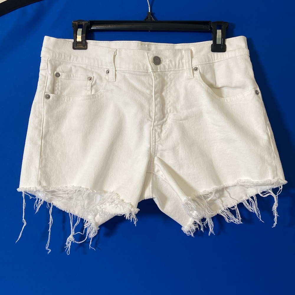 Women's Ladies Levi’s White Denim Raw Hem Fringe Shorts Sz 30 EUC
